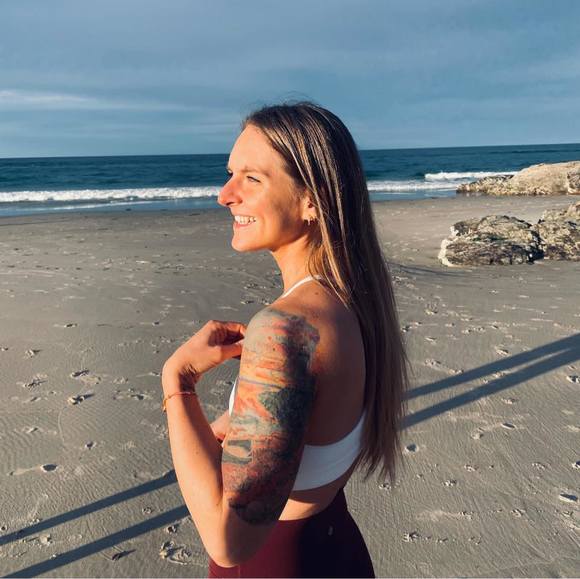 Meet your Posher, Nora - Picture 1 of 1